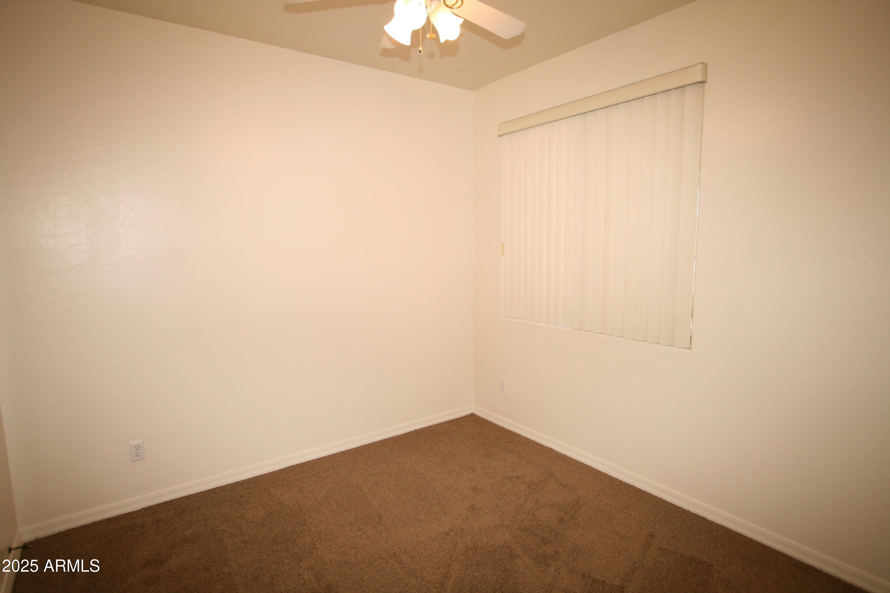 14298 West Verde Lane Goodyear, AZ 85395 - Photo 16 of 21 a view of a small space