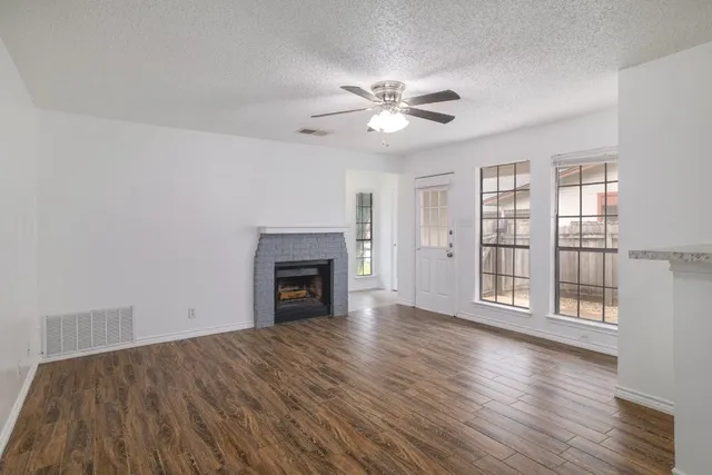 $1,600 | 9206 Kempler Drive, Unit A, Austin, TX 78748