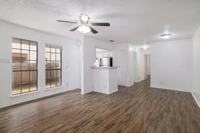 $1,600 | 9206 Kempler Drive, Unit A, Austin, TX 78748