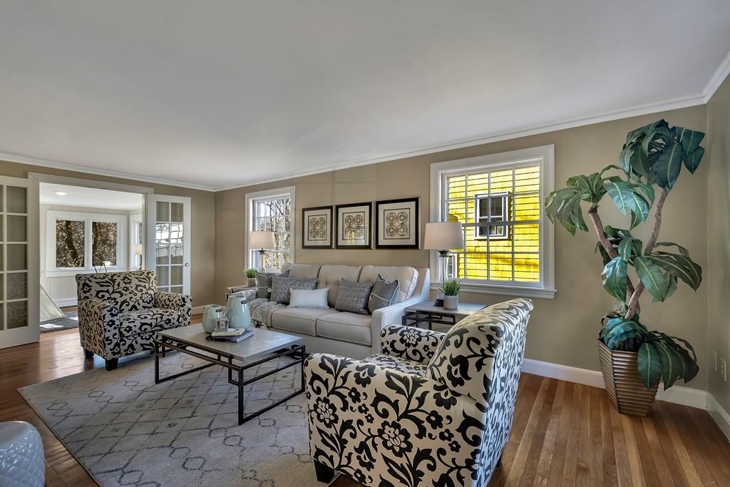 31 Crehore Road Boston, MA 02467 - Photo 4 of 28