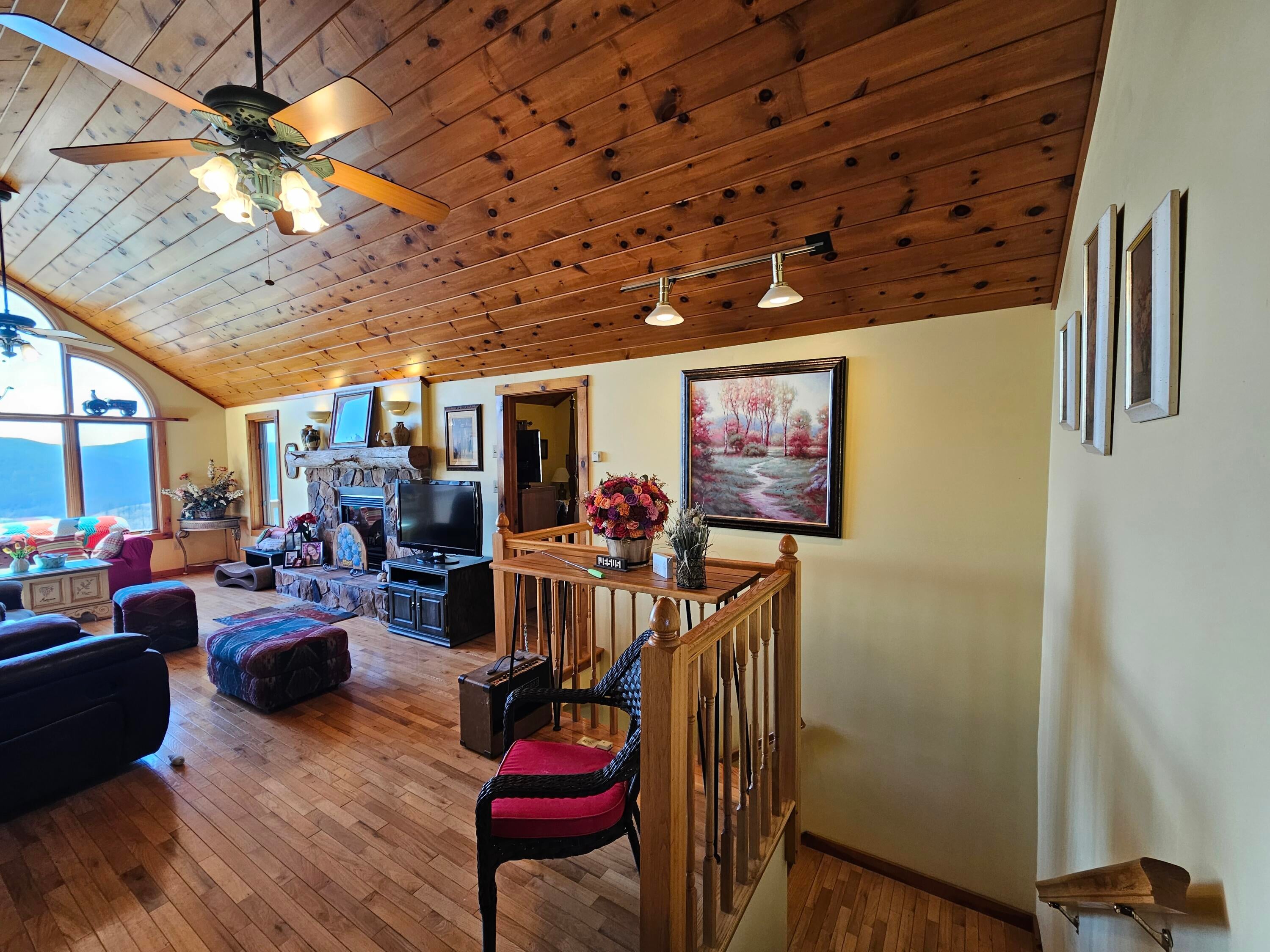 495 Headwaters Road Slatyfork, WV 26291 - Photo 22 of 40 Gallery Image 22