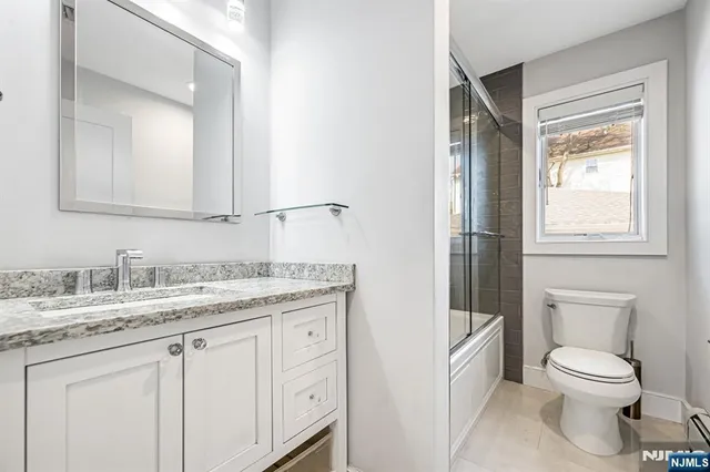 $1,349,000 | 275 14th Street, Unit B, Palisades Park, NJ 07650