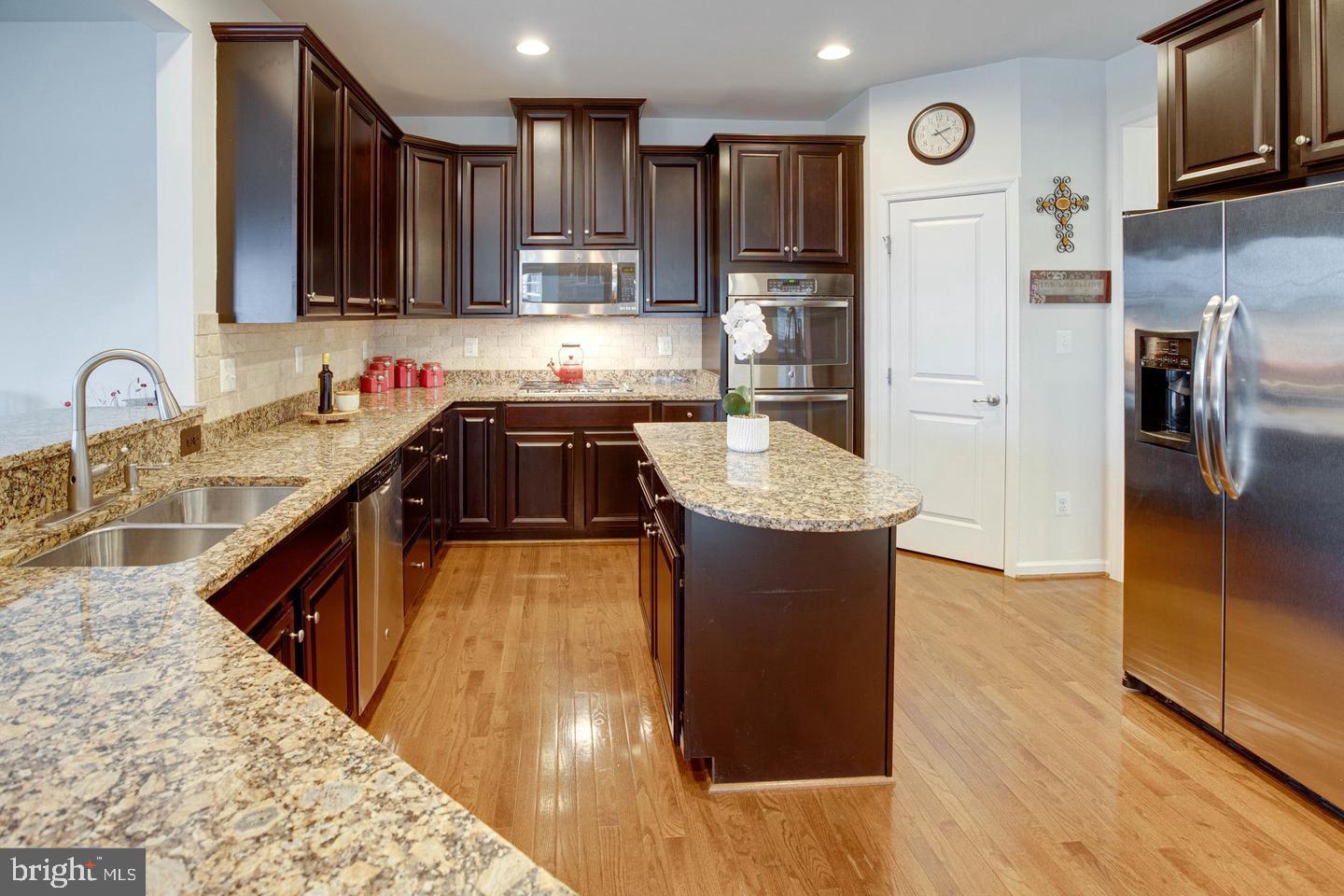 25833 Racing Sun Drive Aldie, VA 20105 - Photo 8 of 49