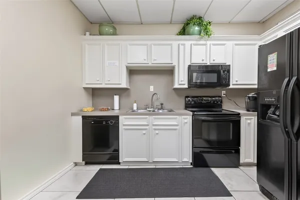 $213,000 | 14655 Champion Forest Drive, Unit 502, Houston, TX 77069