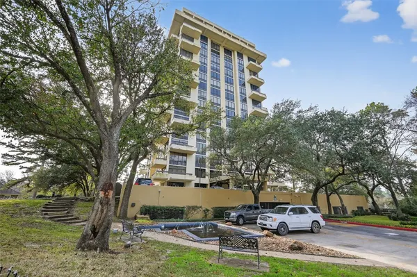 $213,000 | 14655 Champion Forest Drive, Unit 502, Houston, TX 77069