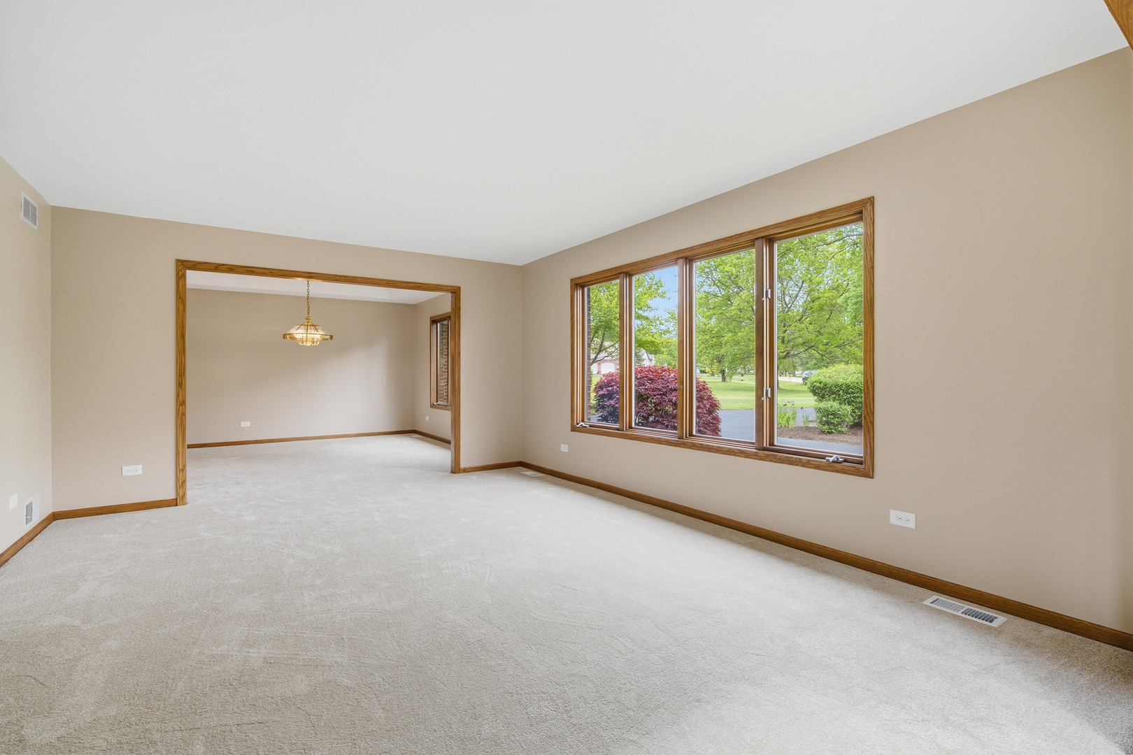 2208 Shetland Road Inverness, IL 60010 - Photo 15 of 48