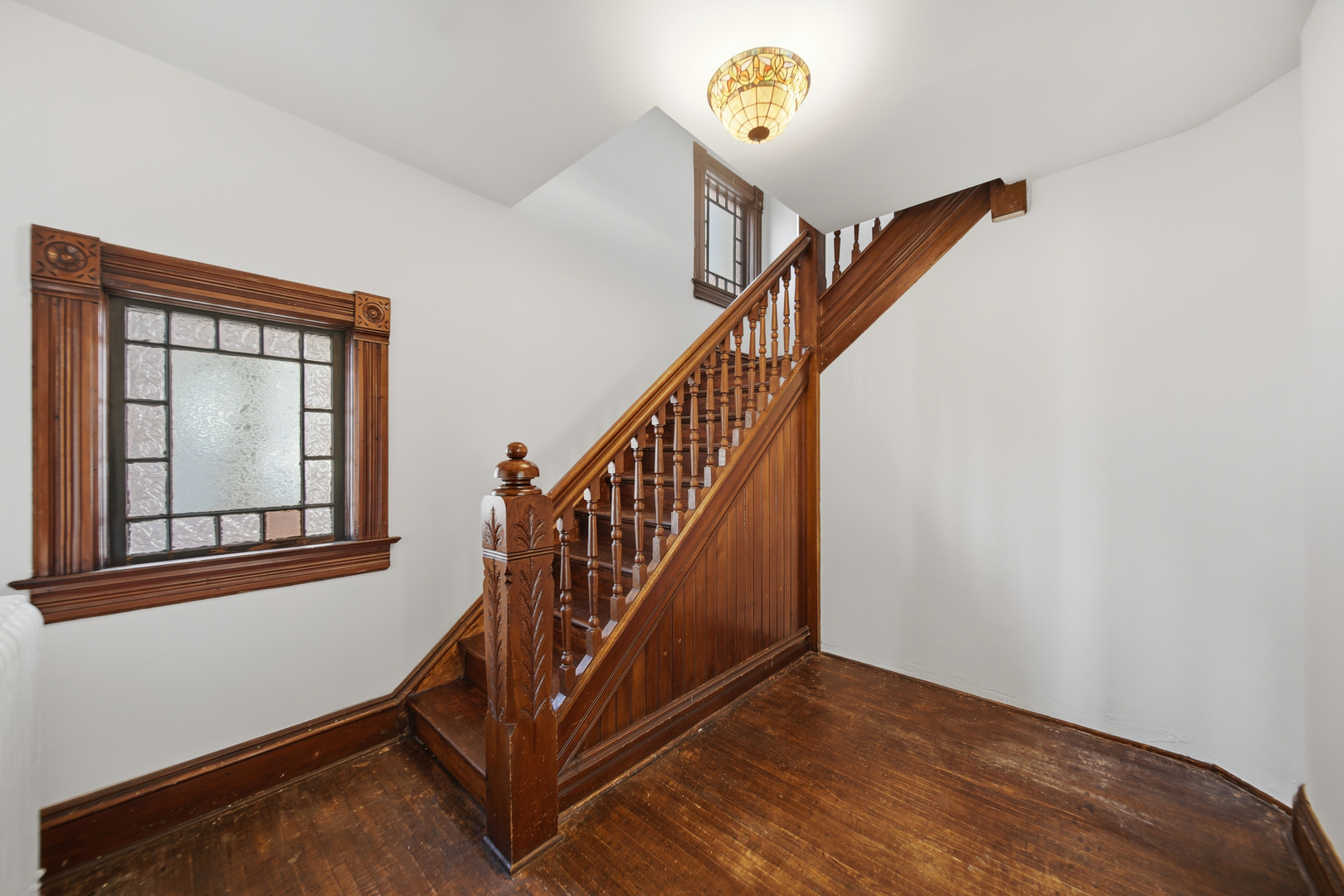 1102 West 3rd Street Dixon, IL 61021 - Photo 12 of 32 a view of entryway with a workspace