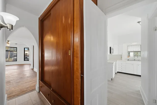 $149,000 | 1102 West 3rd Street, Dixon, IL 61021