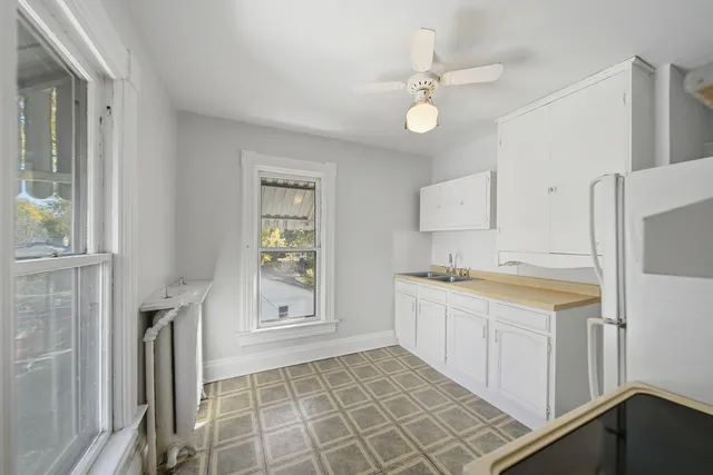 $149,000 | 1102 West 3rd Street, Dixon, IL 61021