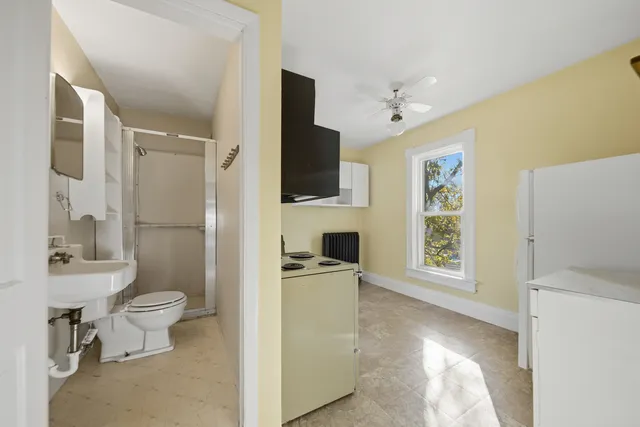 $149,000 | 1102 West 3rd Street, Dixon, IL 61021