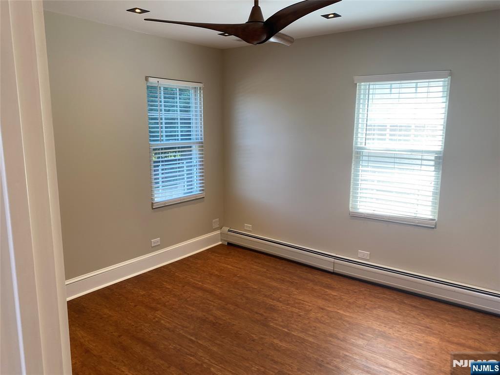 971 Virgil Avenue Ridgefield, NJ 07657 - Photo 14 of 25