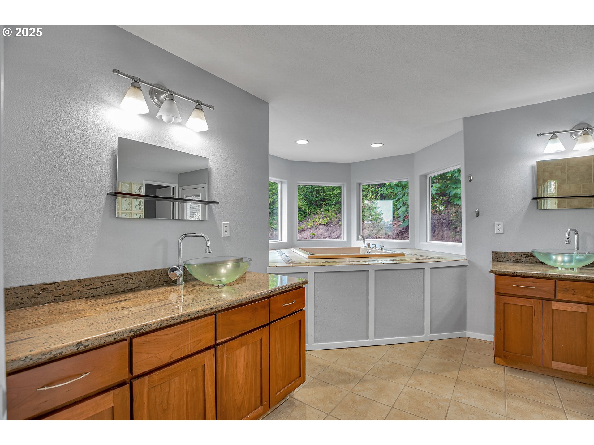 22486 South Redland Road Estacada, OR 97023 - Photo 27 of 46 a kitchen with sink and cabinets