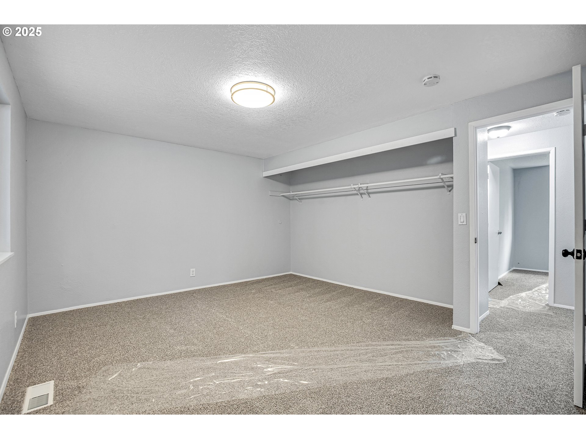 22486 South Redland Road Estacada, OR 97023 - Photo 30 of 46 an empty room with wooden floor