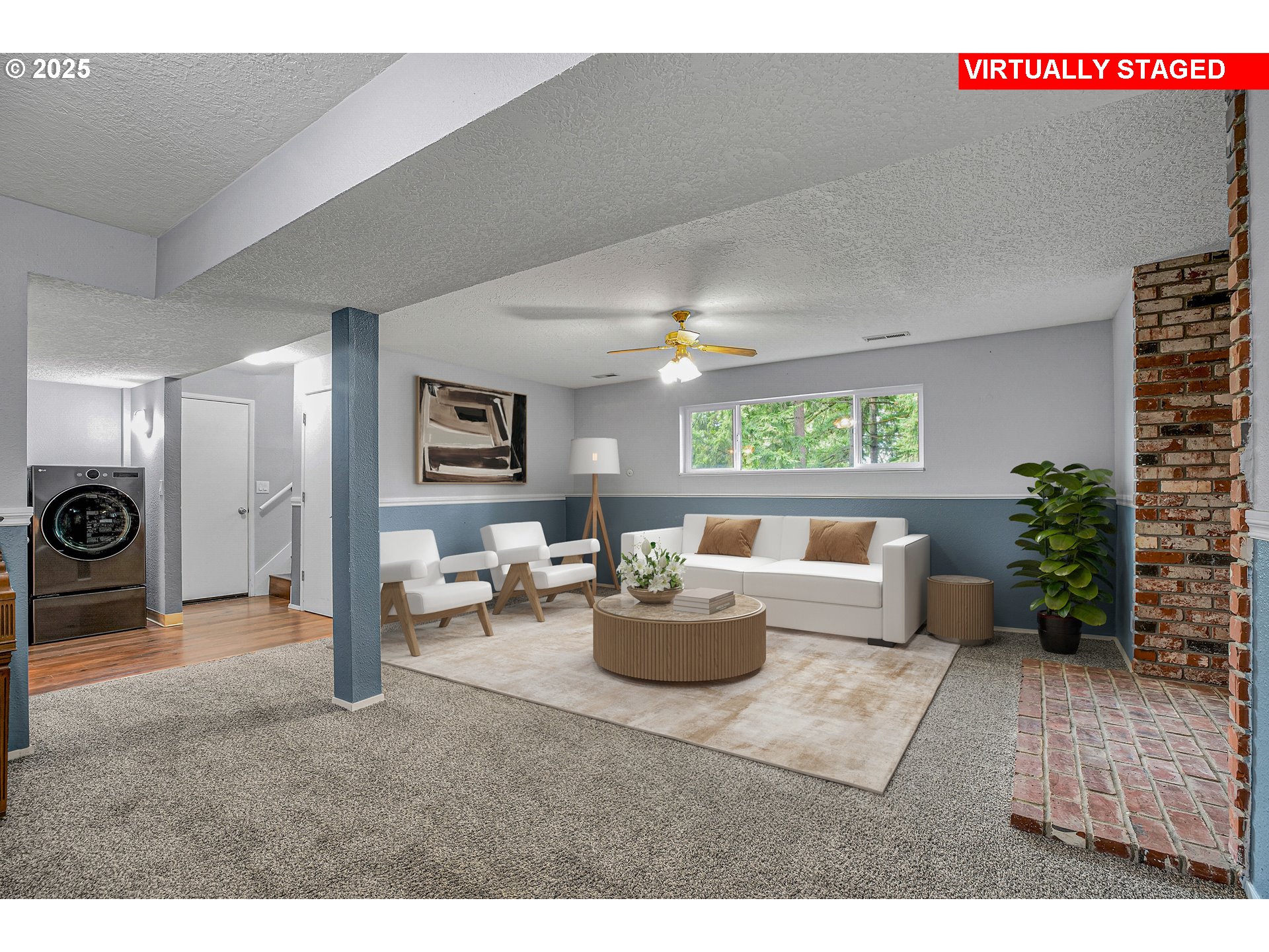 22486 South Redland Road Estacada, OR 97023 - Photo 37 of 46 a living room with furniture and a potted plant