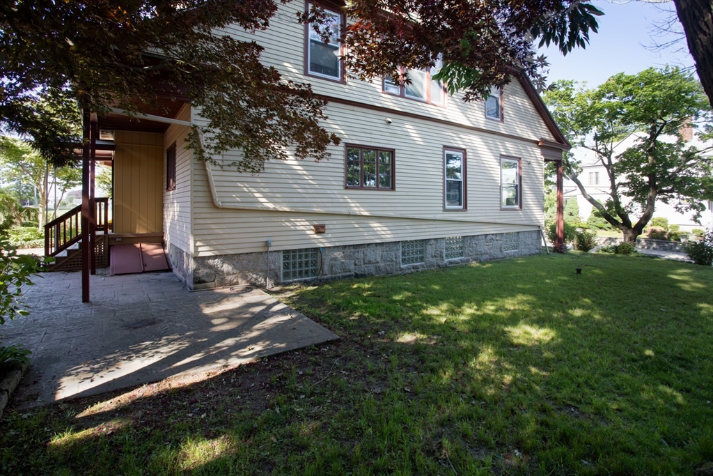 1231 Robeson Street Fall River, MA 02720 - Photo 40 of 42