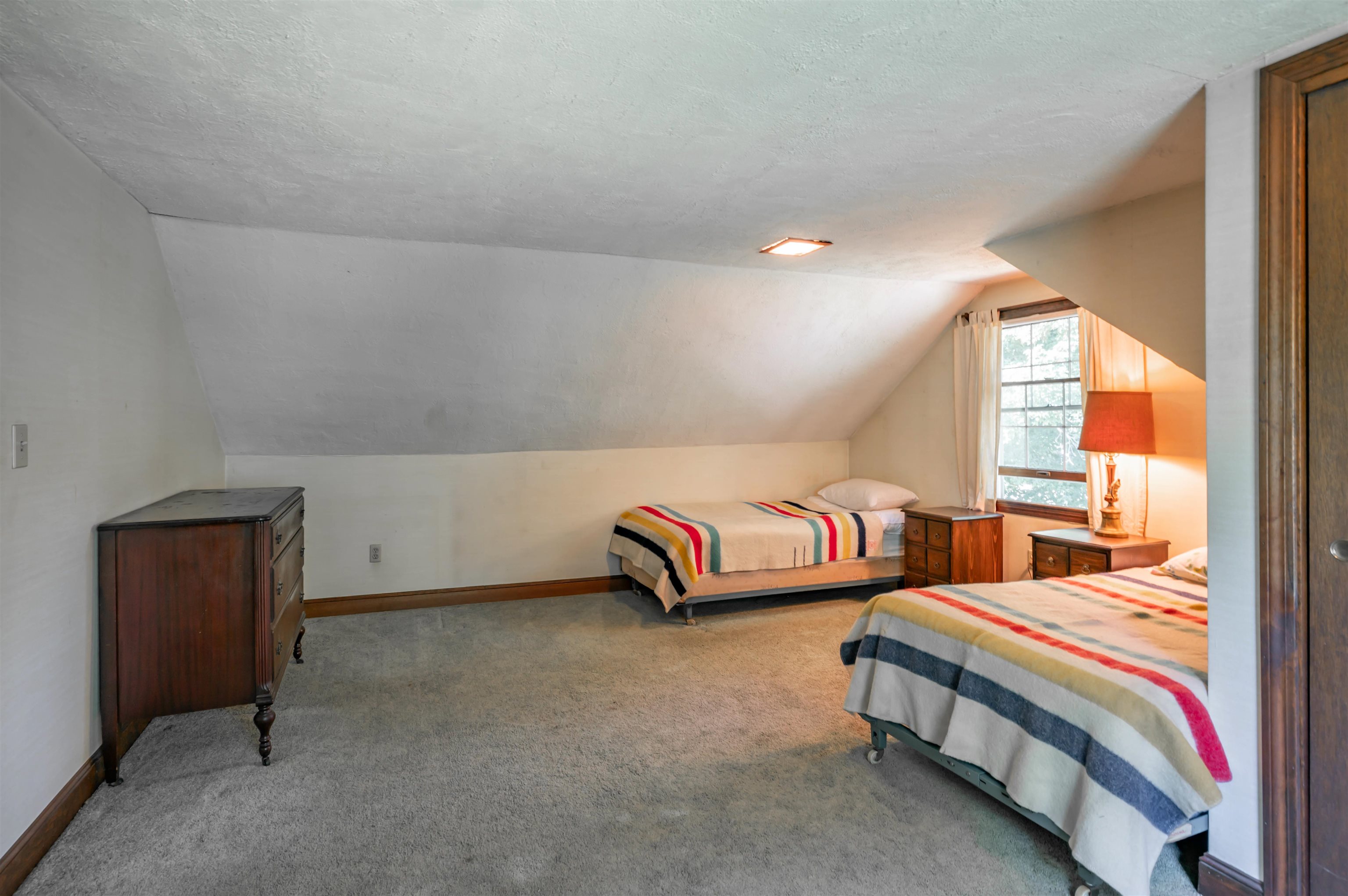 6 Exeter Road Kingston, NH 03848 - Photo 27 of 30 Gallery Image 27