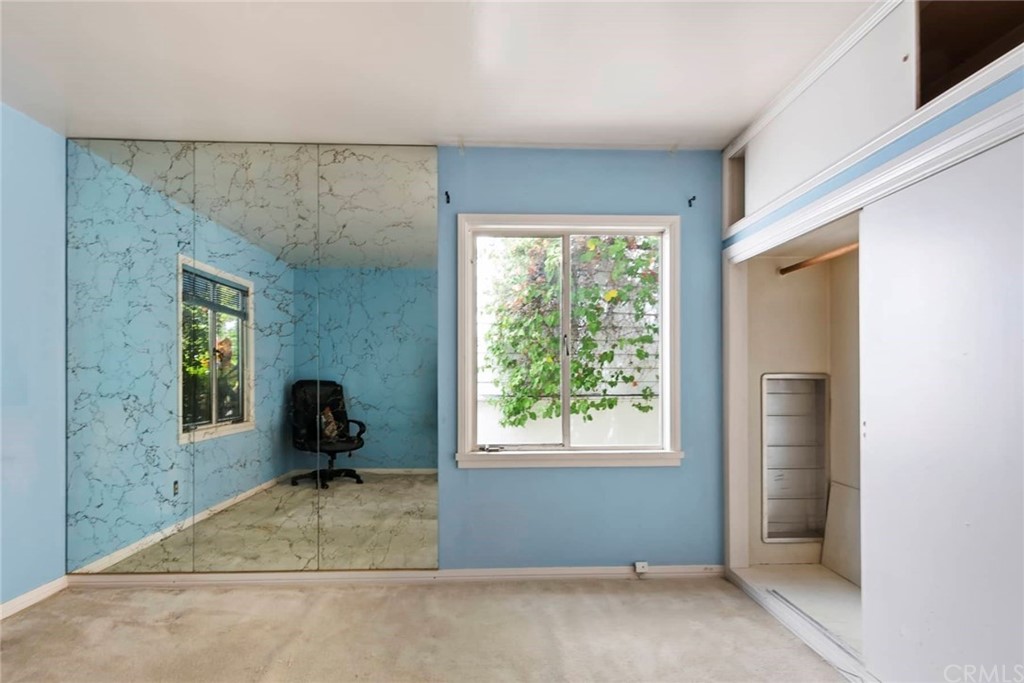 1620 Puebla Drive Glendale, CA 91207 - Photo 17 of 34 a view of a livingroom with wooden floor and a window