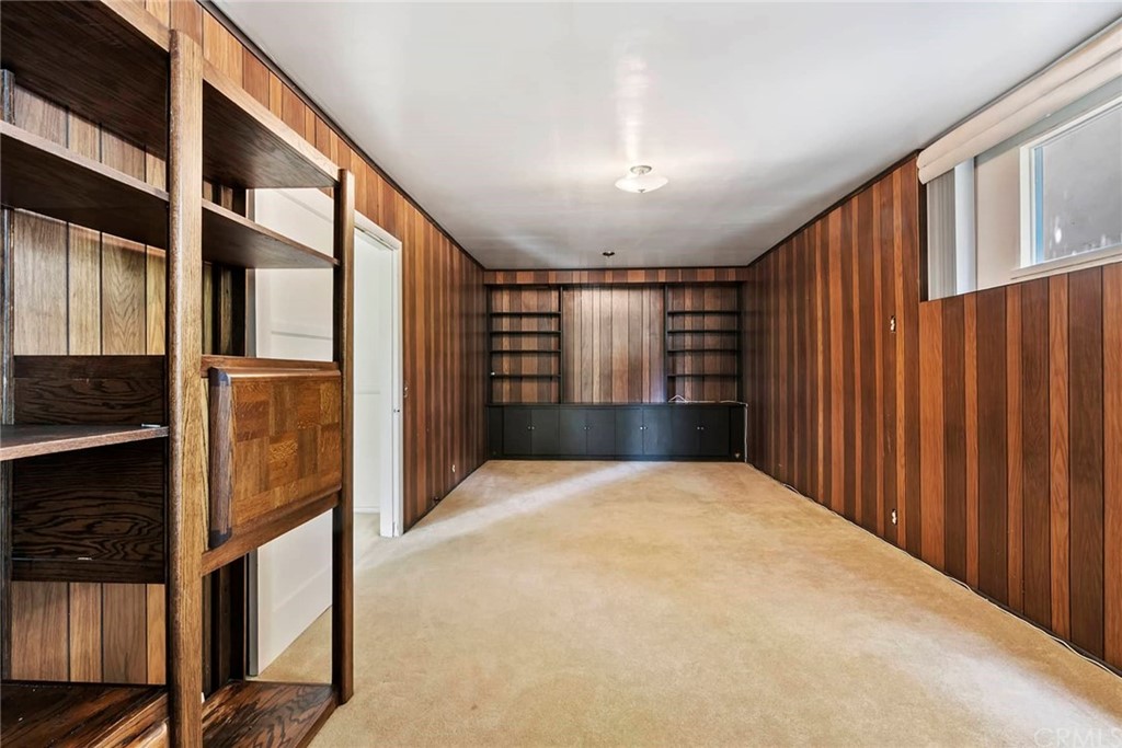 1620 Puebla Drive Glendale, CA 91207 - Photo 25 of 34 a view of an entryway