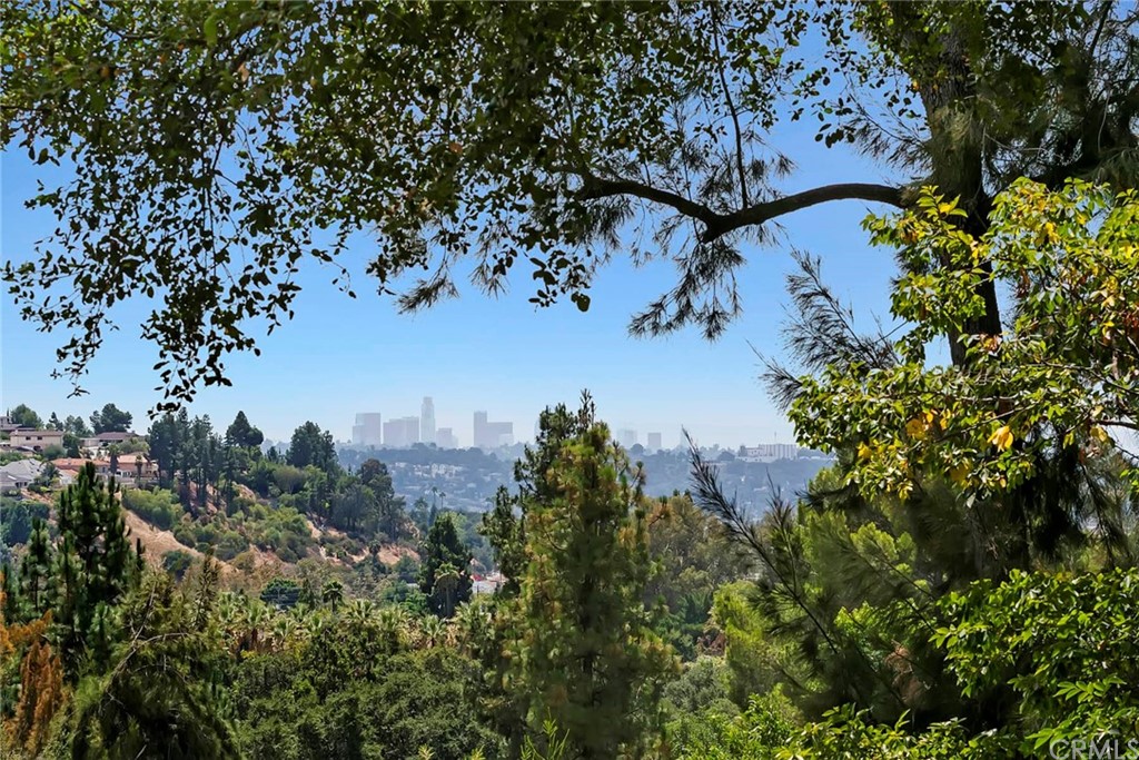 1620 Puebla Drive Glendale, CA 91207 - Photo 32 of 34
