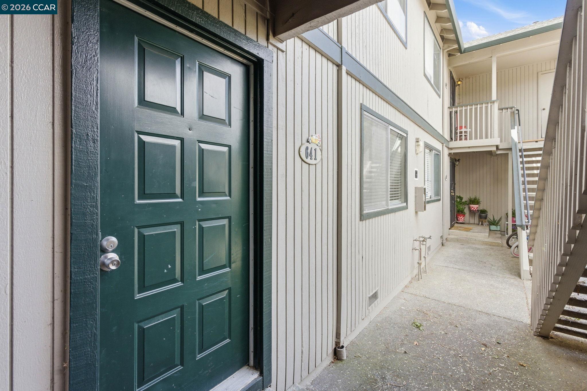 641 Chadwick Lane Bay Point, CA 94565 - Photo 4 of 43