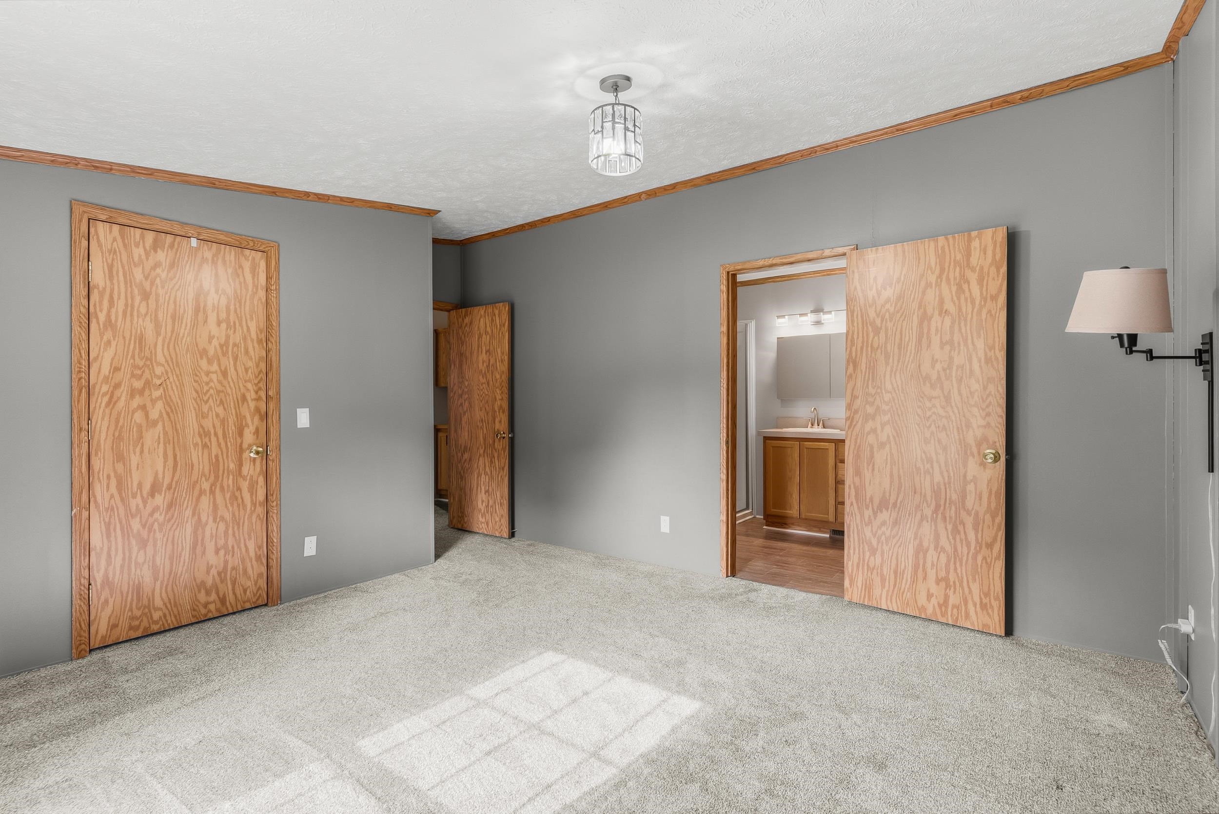 880 North East Street Fenton, MI 48430 - Photo 19 of 33 50213327-ff9c79bd-9396-4d69-86d5-91f89c3c51a4.JPG