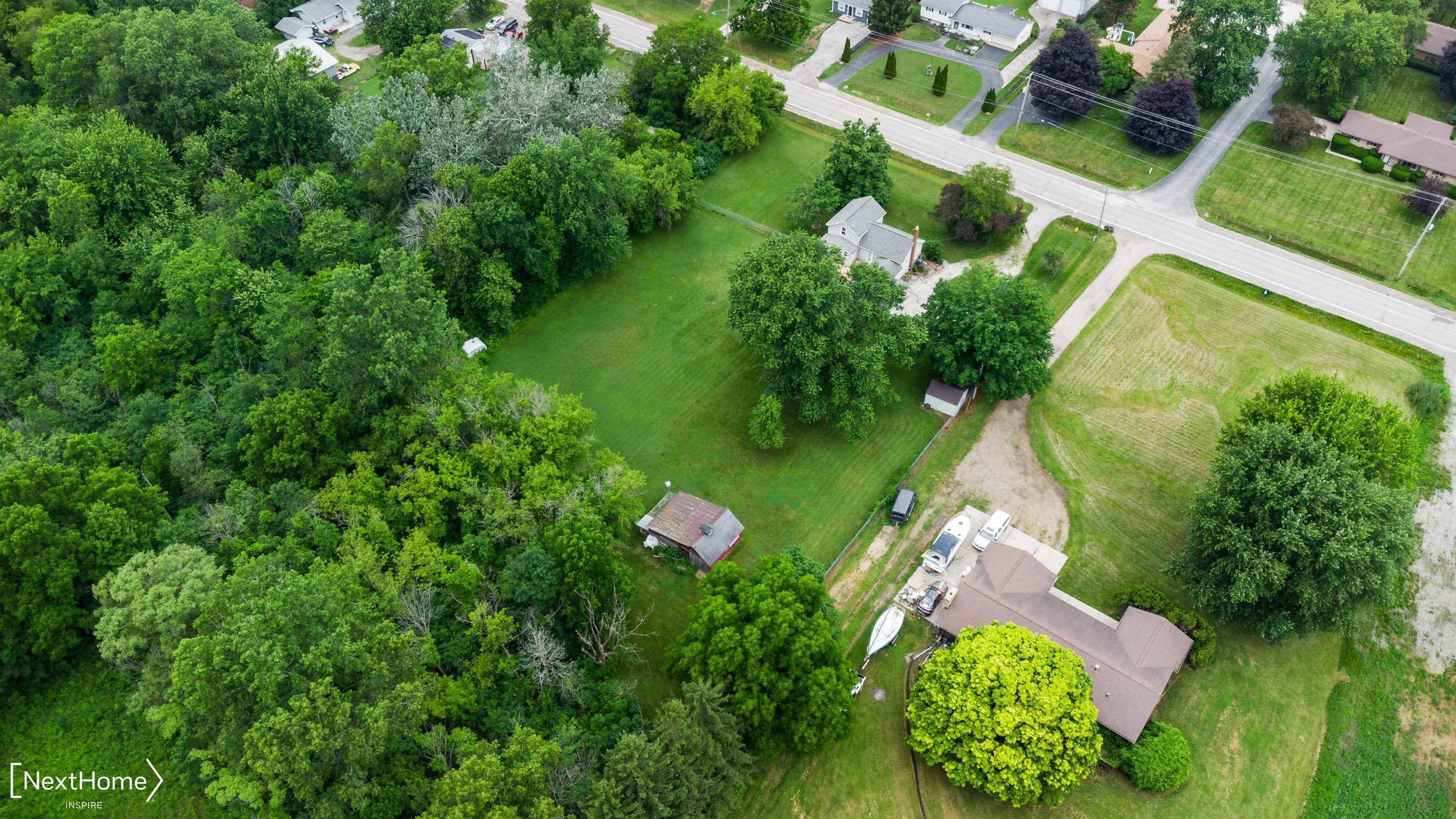 6144 East Atherton Road Burton, MI 48519 - Photo 31 of 32 50212957-c7946bd0-435d-4aba-9cfd-59d9cac8d26a.JPG