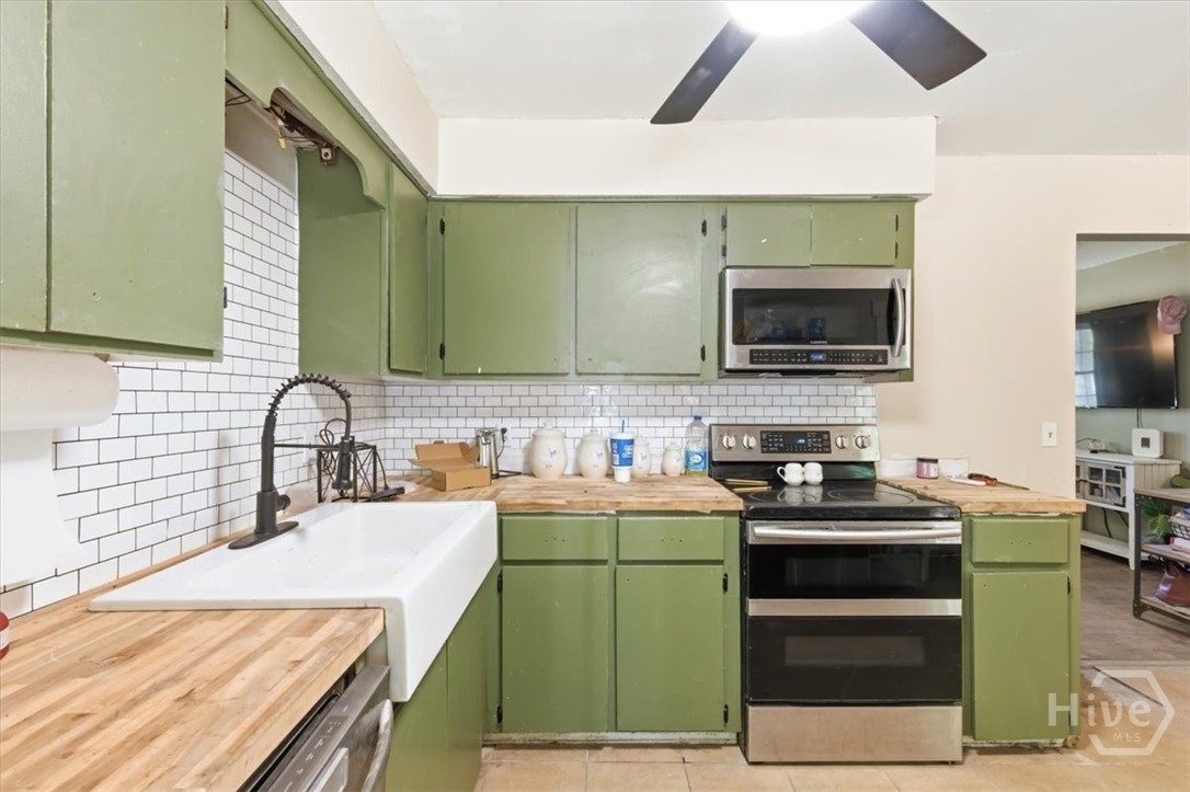 345 West Poplar Street Jesup, GA 31545 - Photo 13 of 31 Kitchen
