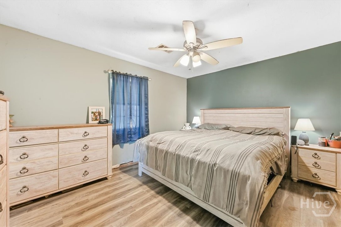 345 West Poplar Street Jesup, GA 31545 - Photo 20 of 31 Primary Bedroom
