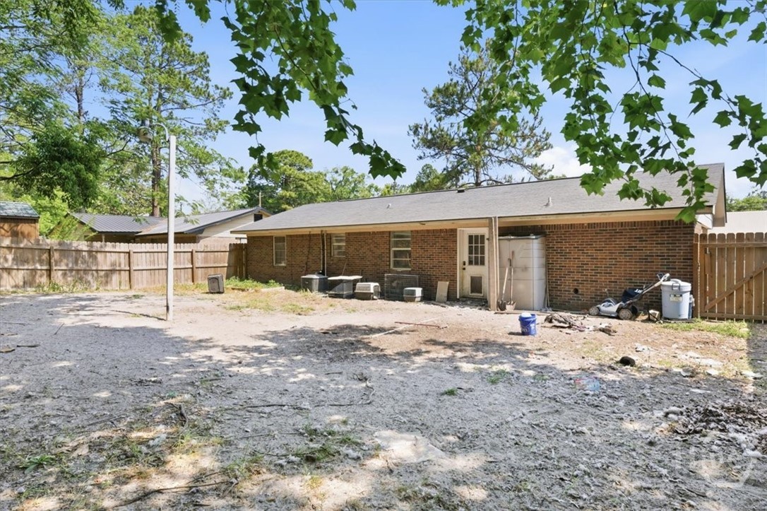 345 West Poplar Street Jesup, GA 31545 - Photo 24 of 31 Backyard
