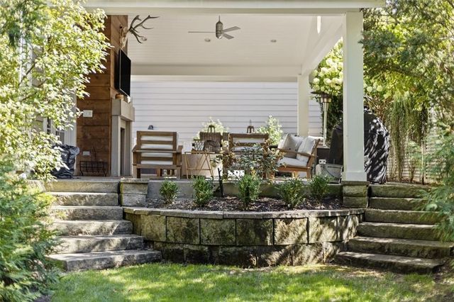 $2,785,000 | 328 Grant Street, Sewickley, PA 15143