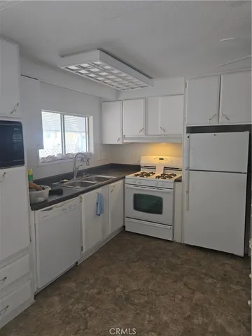 $75,000 | 42751 East Florida Avenue, Unit 126, Hemet, CA 92544