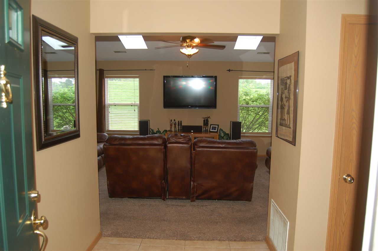 3112 Cedar Ridge Run Fort Wayne, IN 46808 - Photo 3 of 29 Gallery Image 3