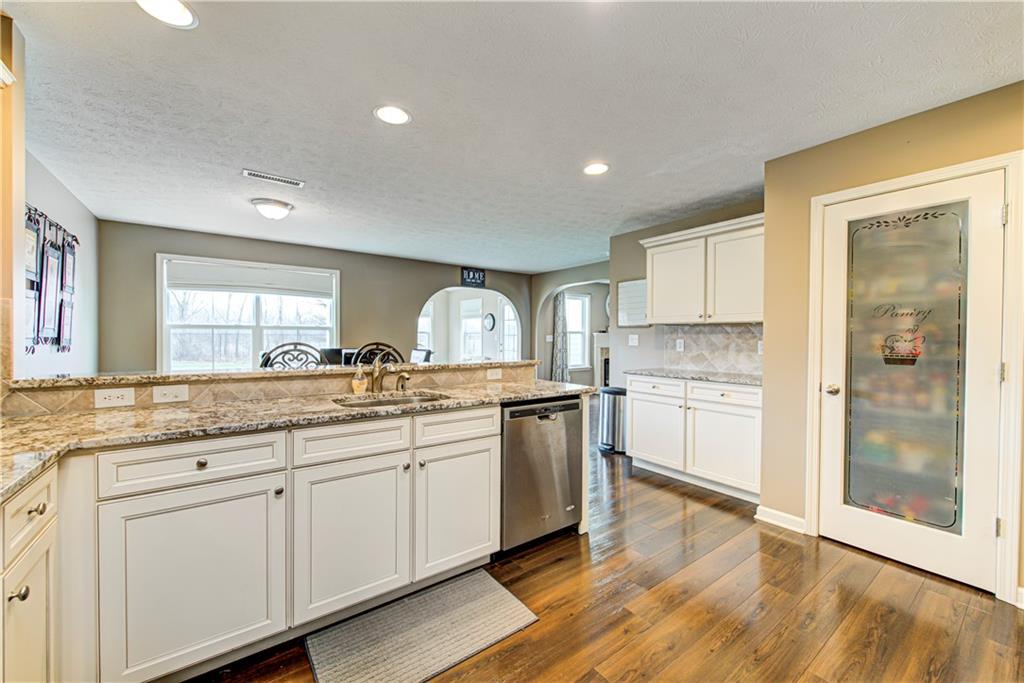 6123 Pebblebrooke Road Whitestown, IN 46075 - Photo 17 of 44