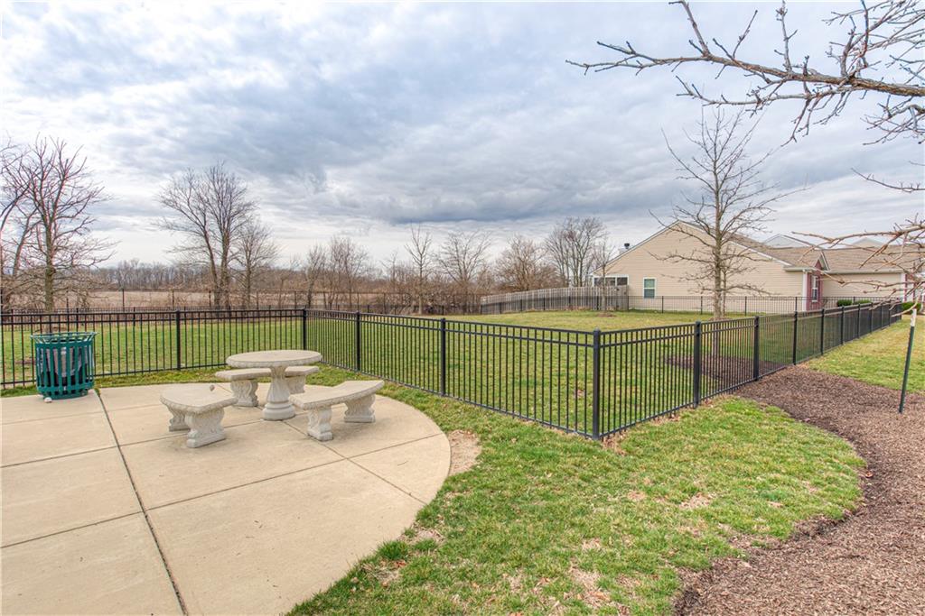 6123 Pebblebrooke Road Whitestown, IN 46075 - Photo 39 of 44