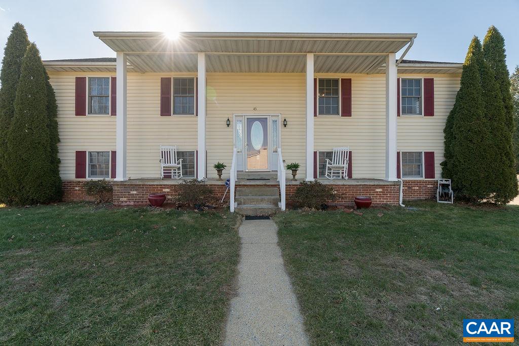 43 Dogwood Road Stuarts Draft, VA 24477 - Photo 3 of 66