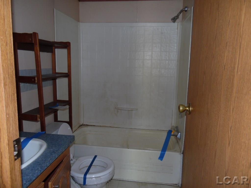 12011 Wooden Road Hanover, MI 49241 - Photo 12 of 14 31343505-11.JPG