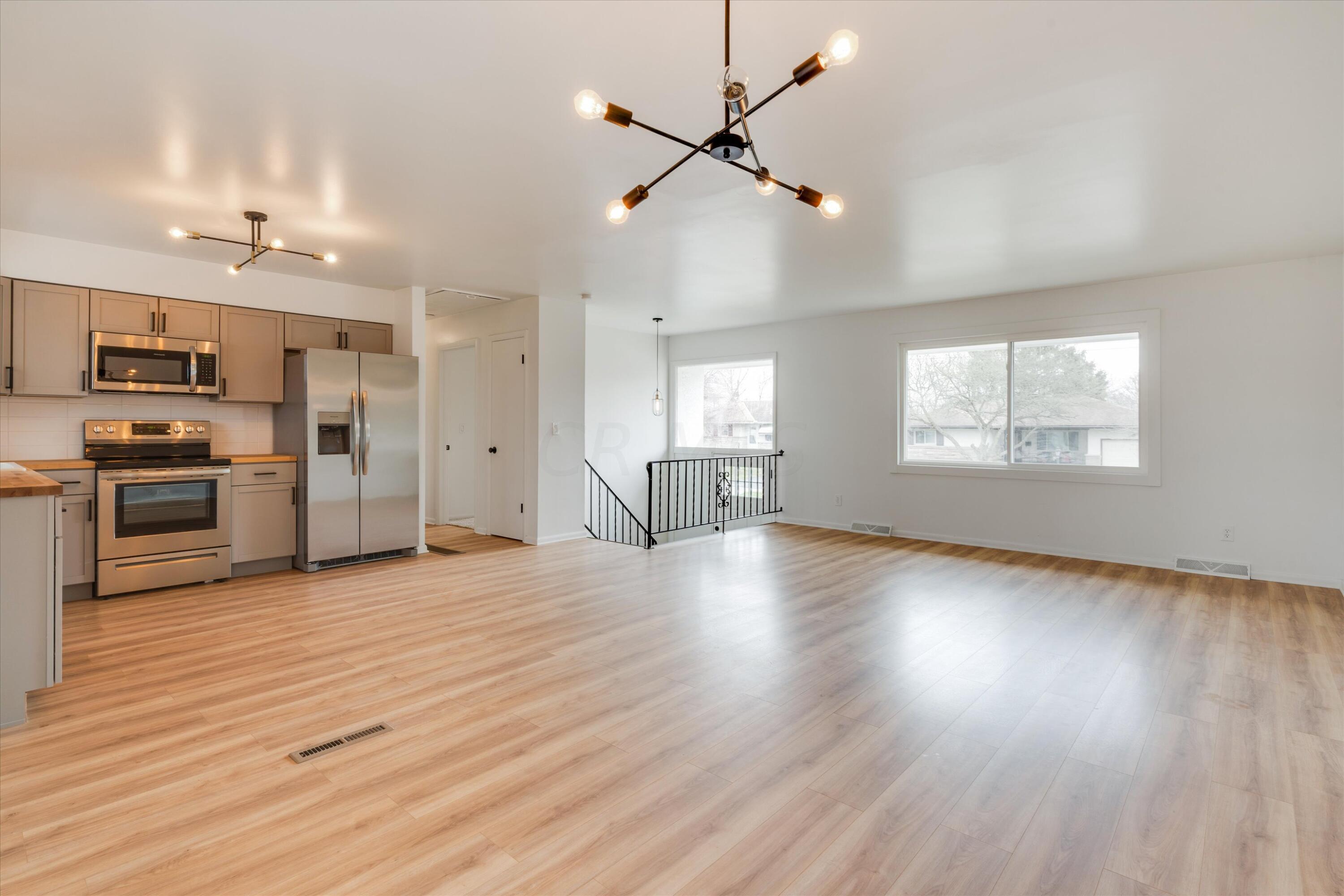 5192 Bagley Road Columbus, OH 43232 - Photo 1 of 16 CREATE in this state of the art kitchen!