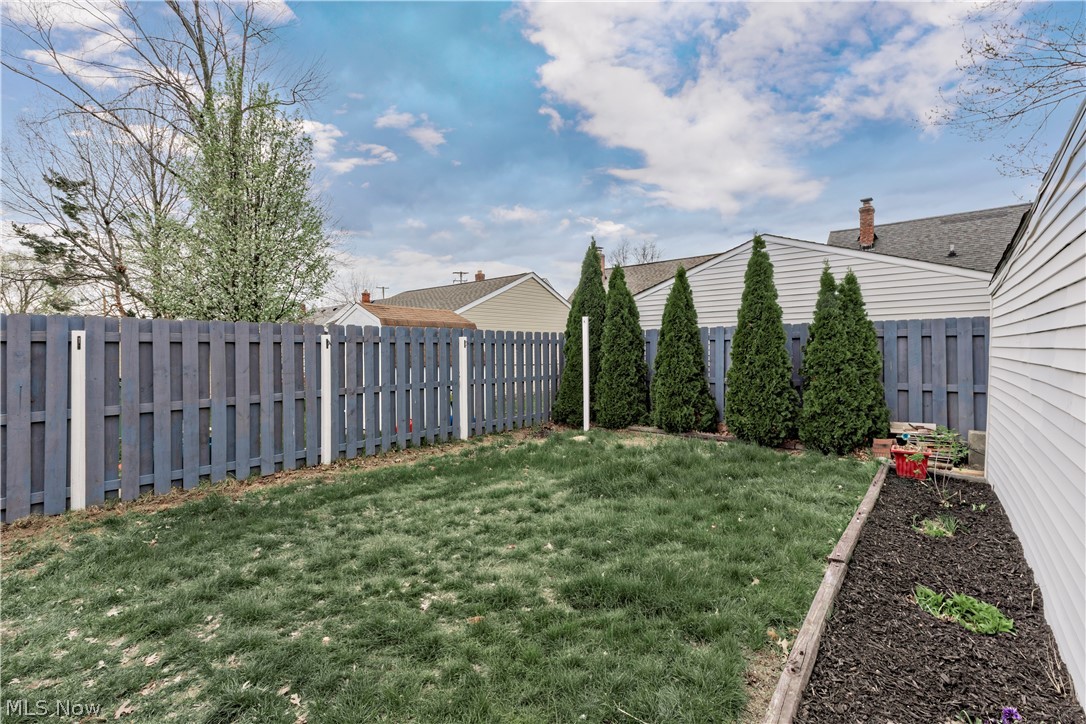 30025 Elgin Road Wickliffe, OH 44092 - Photo 38 of 41 Fenced in backyard