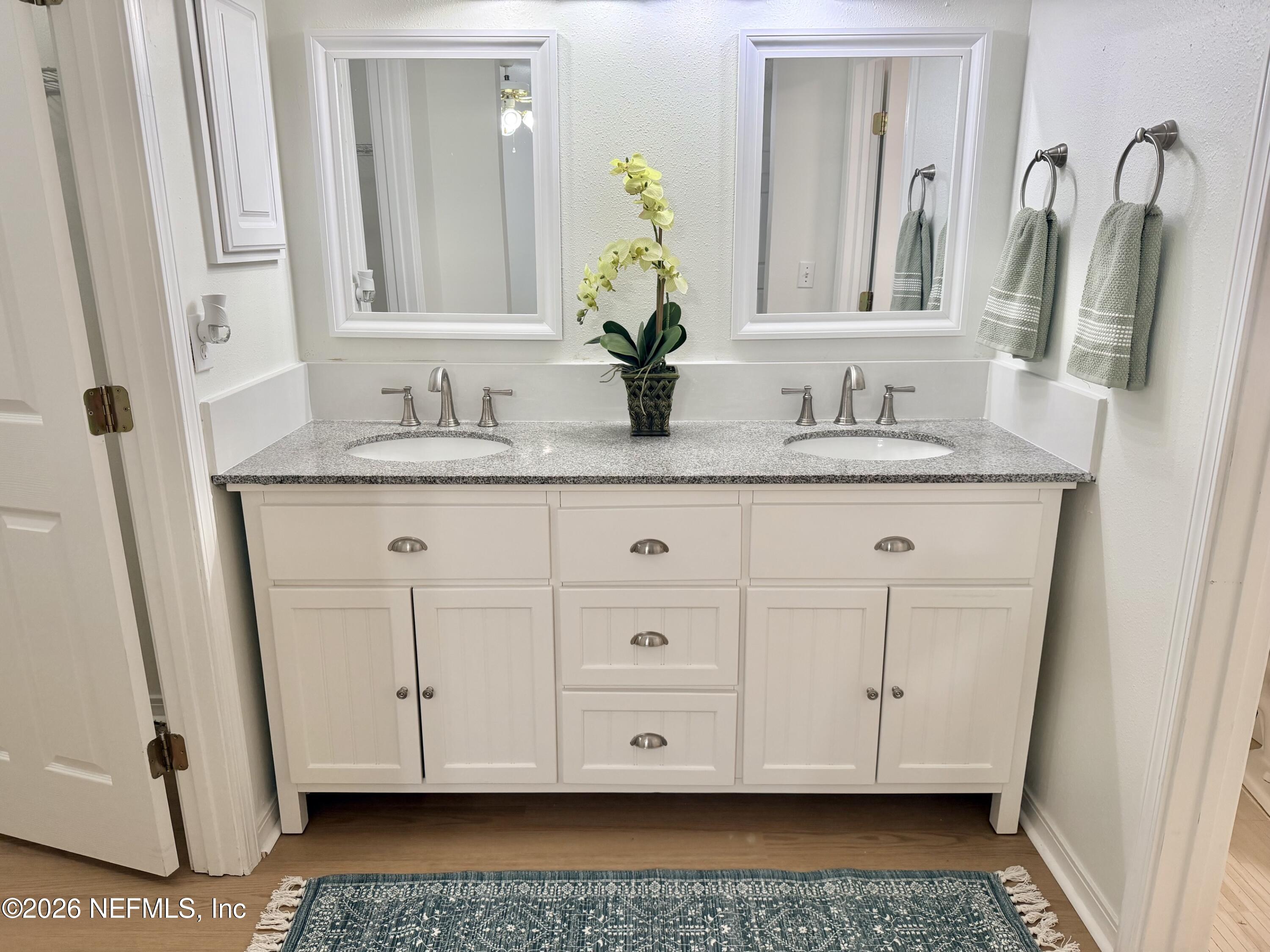 2411 Paris Mill Road Jacksonville, FL 32221 - Photo 5 of 36 Ensuite