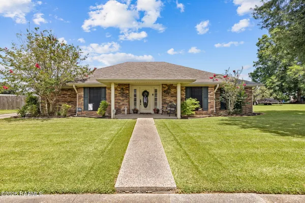 $255,000 | 303 Hollywood Street, Franklin, LA 70538