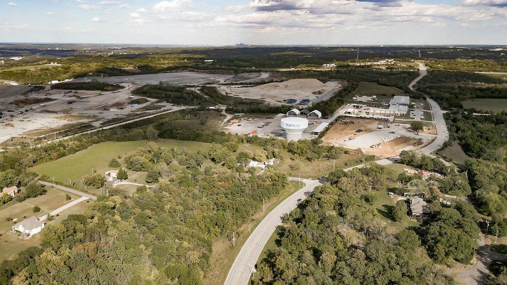 5810 South Locust Street Shawnee, KS 66217 - Photo 9 of 10