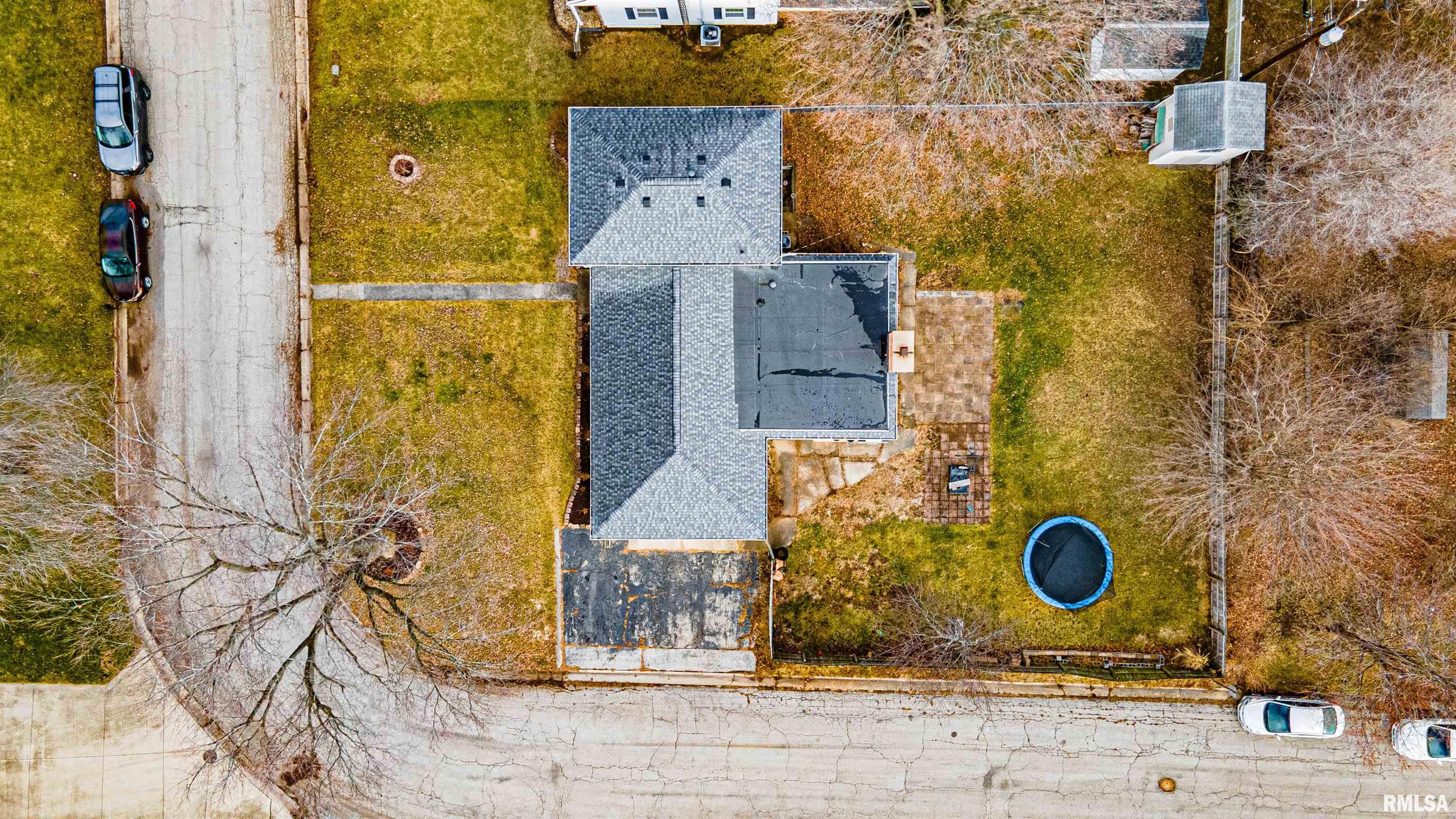 4 Rigg Drive Lincoln, IL 62656 - Photo 3 of 43 Gallery Image 3