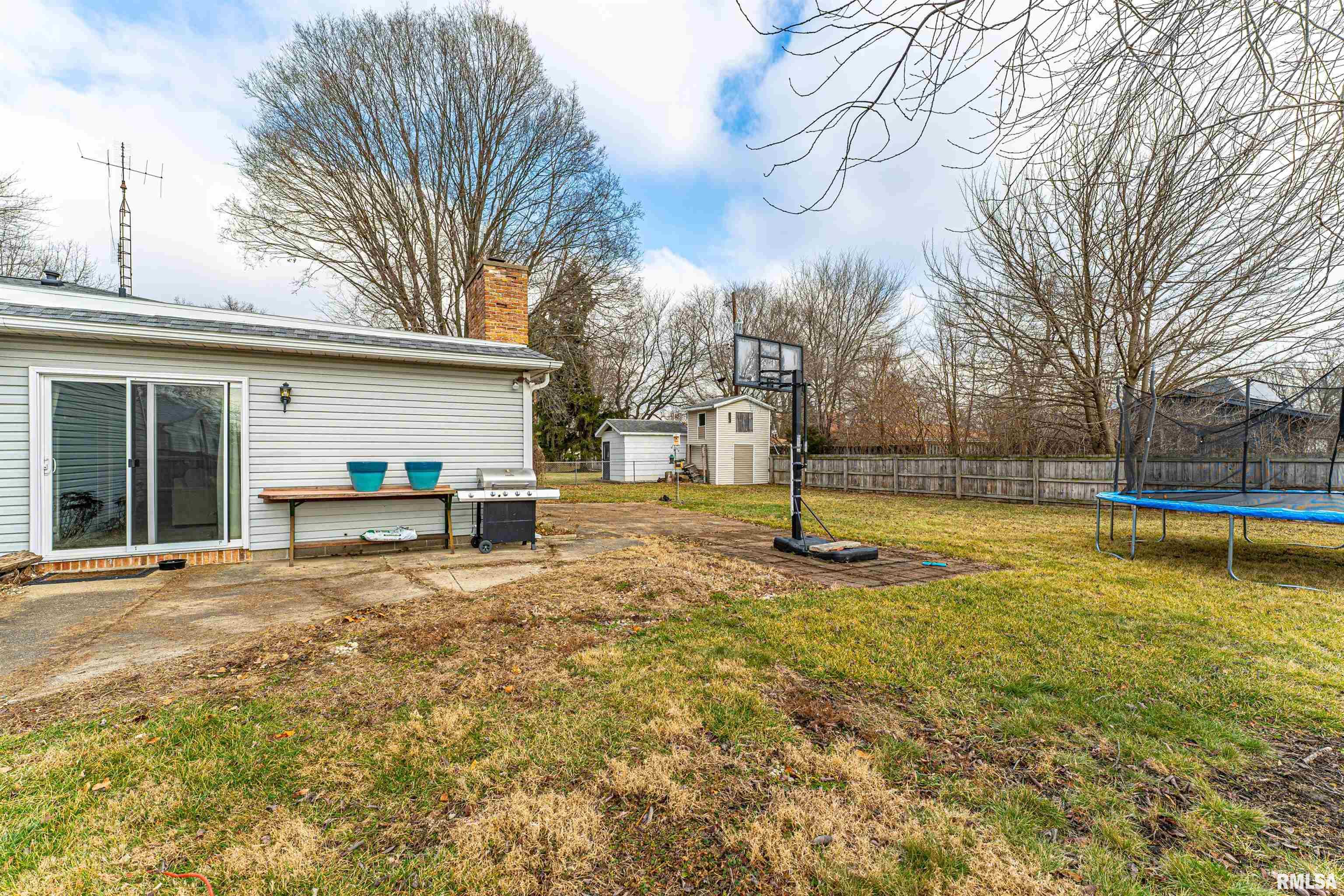 4 Rigg Drive Lincoln, IL 62656 - Photo 38 of 43 Gallery Image 38
