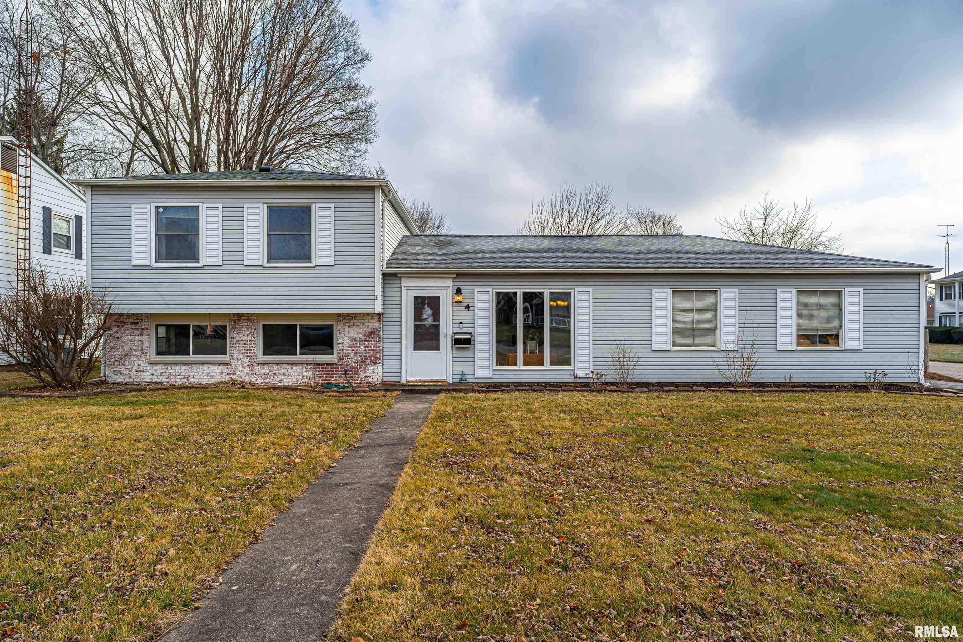 4 Rigg Drive Lincoln, IL 62656 - Photo 4 of 43 Gallery Image 4