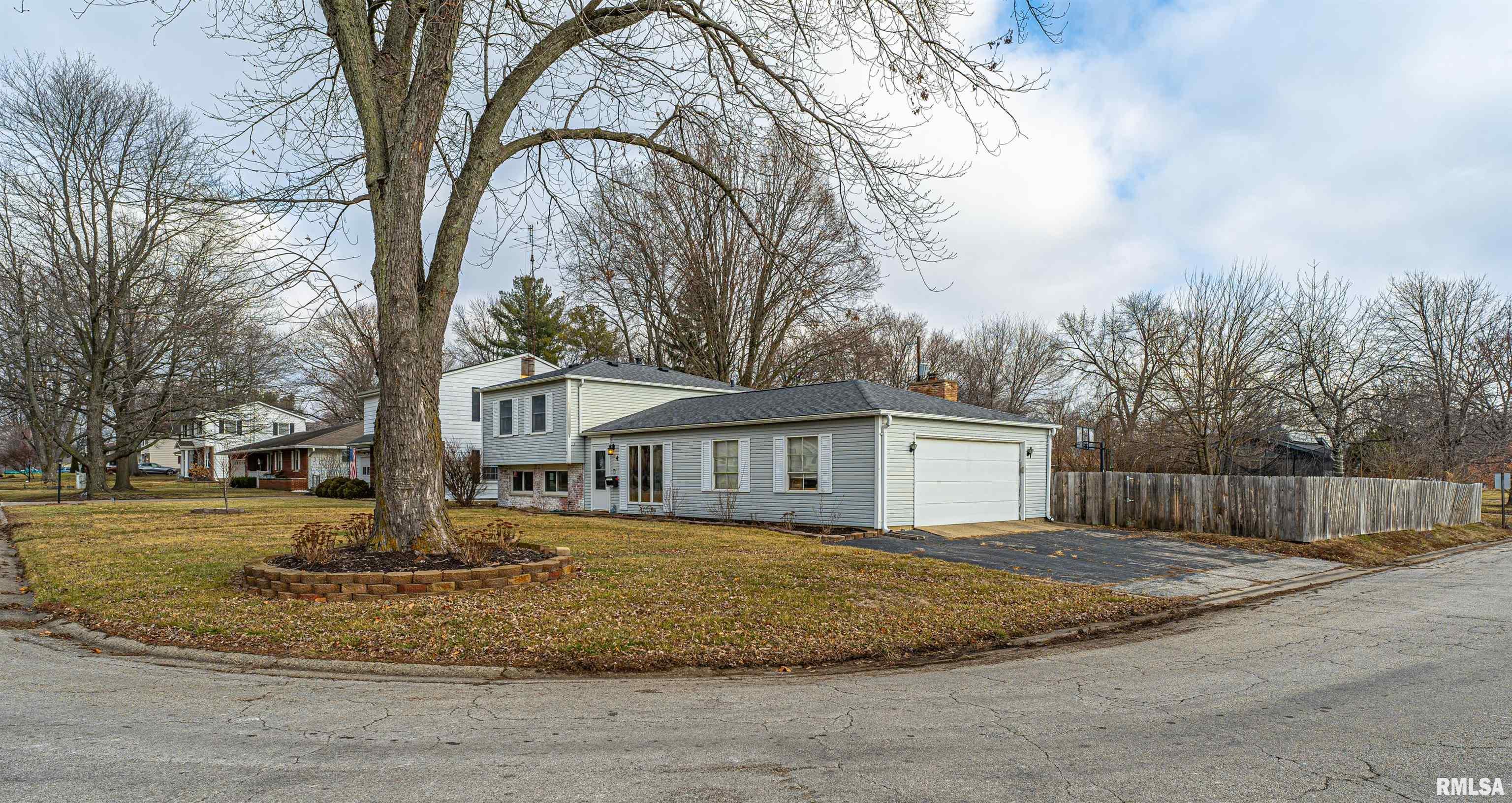 4 Rigg Drive Lincoln, IL 62656 - Photo 5 of 43 Gallery Image 5