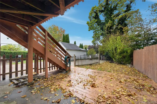 $3,250 | 100 School Street, Oyster Bay, NY 11771