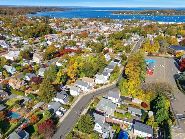 $3,250 | 100 School Street, Oyster Bay, NY 11771