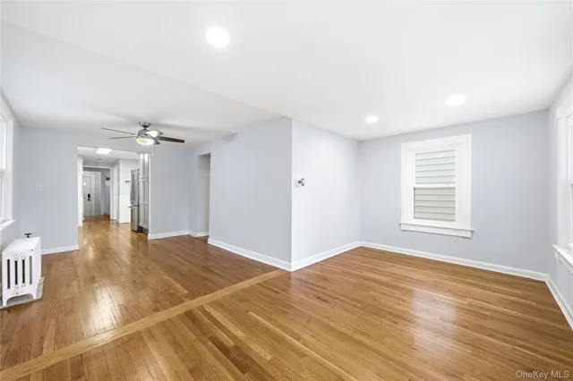 $3,250 | 100 School Street, Oyster Bay, NY 11771