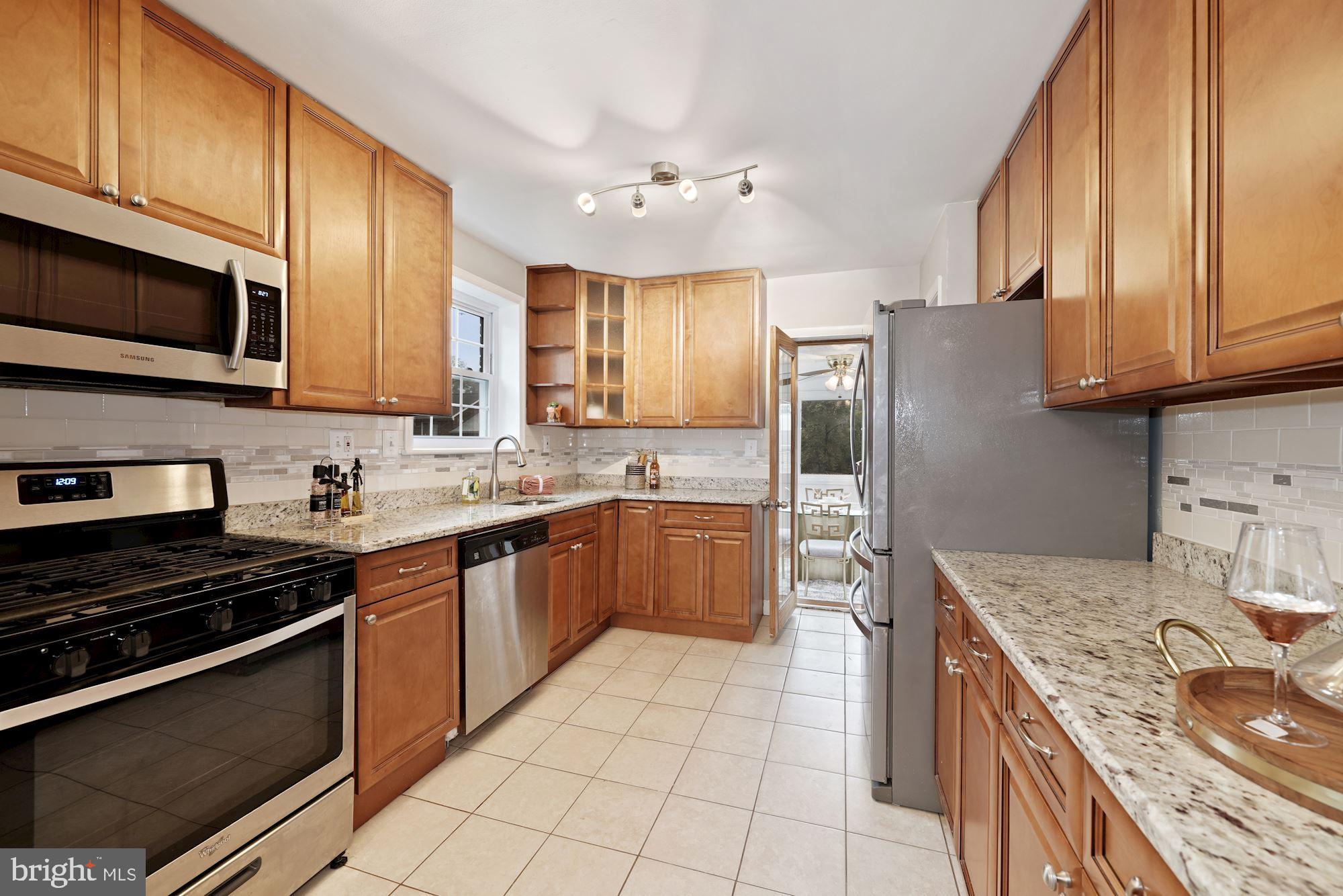 8717 Leonard Drive Silver Spring, MD 20910 - Photo 5 of 22