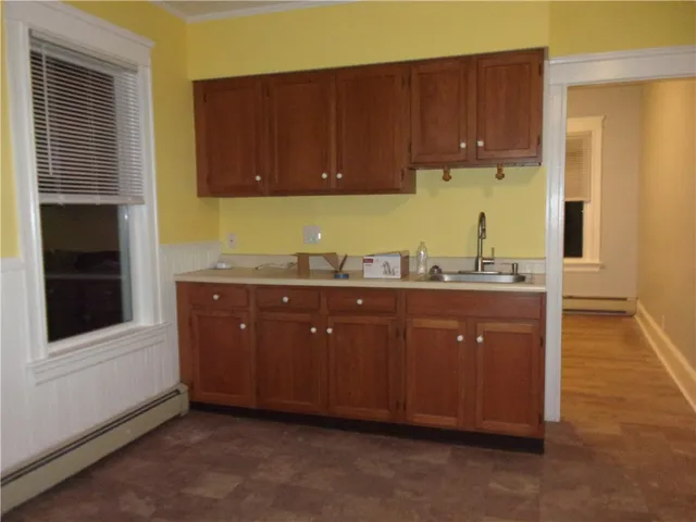 $1,800 | 1 Lamoureux Boulevard, Unit 2, North Smithfield, RI 02896